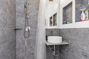 235 E 54th St, New York, NY 10022 - Photo 6