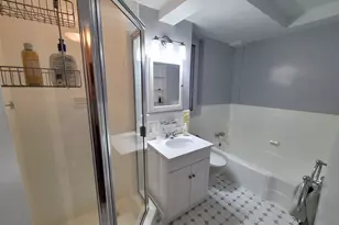 40 Central Park S, New York, NY 10019 - Photo 10