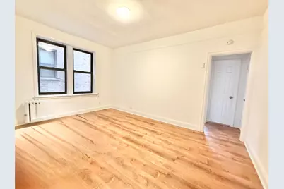 43-29 39th Place #26, Sunnyside, NY 11104 - Photo 4