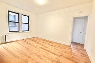 43-29 39th Pl, Sunnyside, NY 11104 - Photo 4