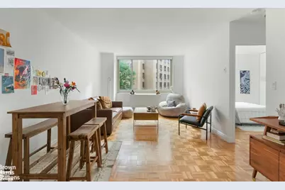 30 W 63rd Street #5W, New York City, NY 10023 - Photo 1