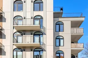 1105 Cortelyou Rd, New York City, NY 11218 - Photo 14