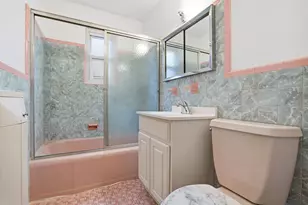 61-82 56th St, Maspeth, NY 11378 - Photo 32