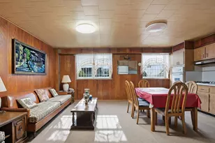 61-82 56th St, Maspeth, NY 11378 - Photo 28