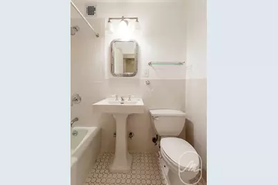 43 W 16th Street #8F, New York City, NY 10011 - Photo 4