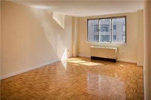 308 E 38th St, New York, NY 10016 - Photo 2