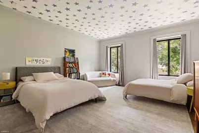 354 W 20th Street, New York, NY 10011 - Photo 32