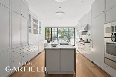 354 W 20th Street, New York, NY 10011 - Photo 8