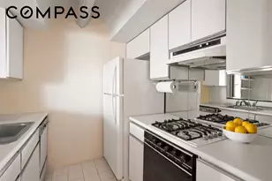 58 W 58th St, New York City, NY 10019 - Photo 4
