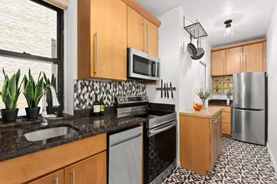 429 W 24th Street #1C, New York City, NY 10011 - Photo 10