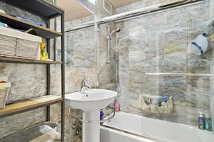 241 E 76th St, New York City, NY 10021 - Photo 10