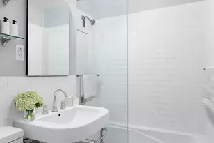 356 W 23rd St, New York City, NY 10011 - Photo 6