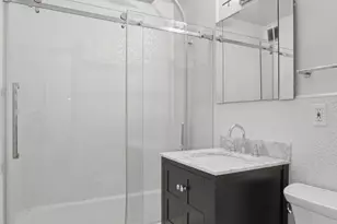 345 E 81st St, New York, NY 10028 - Photo 16