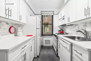 30 E 9th St, New York City, NY 10003 - Photo 8