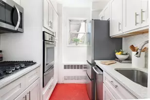 201 E 66th St, New York City, NY 10065 - Photo 4