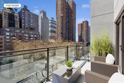 350 W 44th Street #604, New York City, NY 10036 - Photo 8