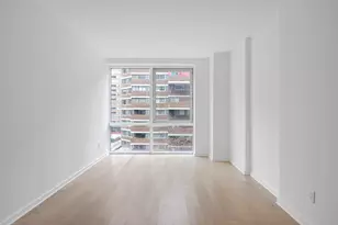 340 E 23rd St, New York City, NY 10010 - Photo 2