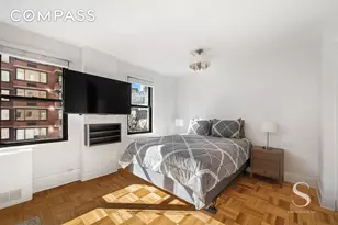 301 E 62nd St, New York City, NY 10065 - Photo 4