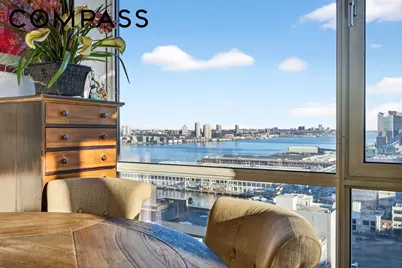 635 W 42nd Street #23E, New York City, NY 10036 - Photo 2