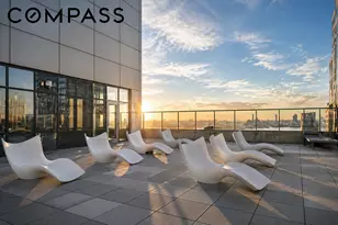 635 W 42nd St, New York City, NY 10036 - Photo 16