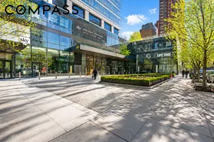 635 W 42nd St, New York City, NY 10036 - Photo 22