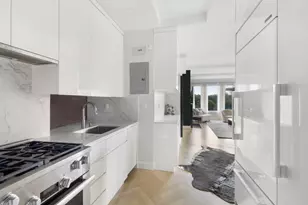 100 Central Park S, New York, NY 10019 - Photo 8