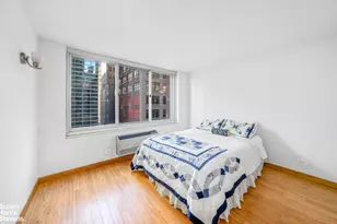 333 E 45th St, New York City, NY 10017 - Photo 4