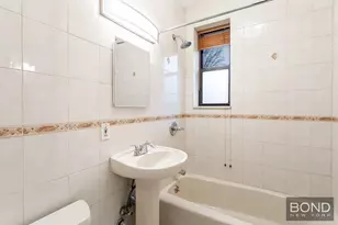 31-14 Crescent St, Astoria, NY 11106 - Photo 6