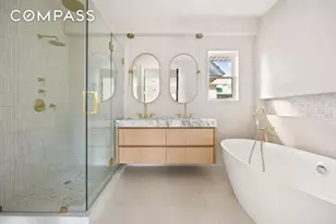 467 Stratford Rd, New York City, NY 11218 - Photo 12