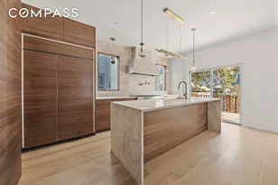 467 Stratford Rd, New York City, NY 11218 - Photo 6