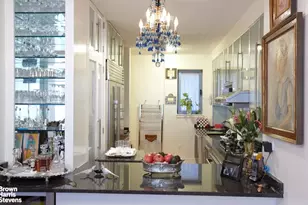 330 E 57th St, New York, NY 10022 - Photo 6