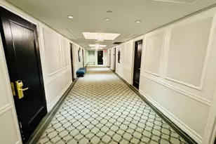 111 E 56th St, New York City, NY 10022 - Photo 8