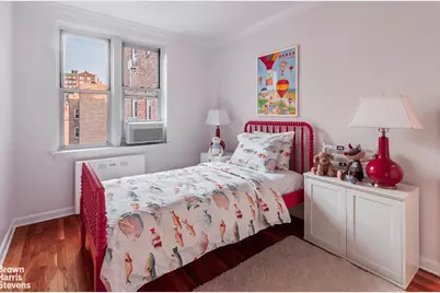 143 Bennett Avenue #5L, New York City, NY 10040 - Photo 6
