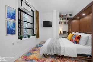 140 W 69th St, New York, NY 10023 - Photo 2