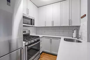 229 E 28th St, New York, NY 10016 - Photo 4