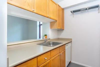 4-74 48th Avenue #3-BB, Long Island City, NY 11109 - Photo 6