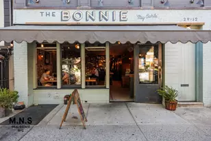 22-54 46th St, New York City, NY 11105 - Photo 8