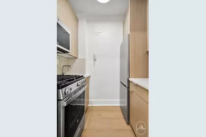 15 W 12th Street #7A, New York, NY 10011 - Photo 8