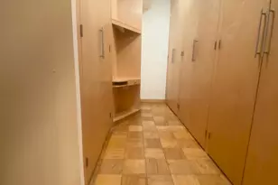 305 E 24th St, New York, NY 10010 - Photo 4