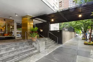 305 E 24th St, New York City, NY 10010 - Photo 12