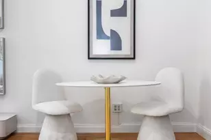 310 E 46th St, New York City, NY 10017 - Photo 2