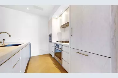 101 Wall Street #8B, New York City, NY 10005 - Photo 4