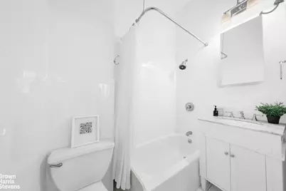 140 W 69th Street #106C, New York City, NY 10023 - Photo 4
