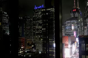 350 W 42nd St, New York City, NY 10036 - Photo 10