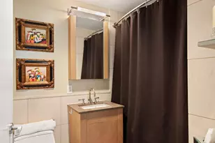 350 W 42nd St, New York City, NY 10036 - Photo 8