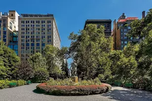 310 E 23rd St, New York City, NY 10010 - Photo 8