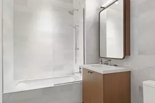 180 Front St, New York City, NY 11201 - Photo 6