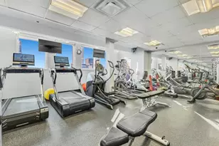 250 E 87th St, New York City, NY 10128 - Photo 16