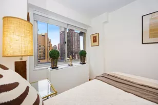 250 E 87th St, New York City, NY 10128 - Photo 10