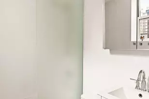 26 Gramercy Pk S, New York City, NY 10003 - Photo 4